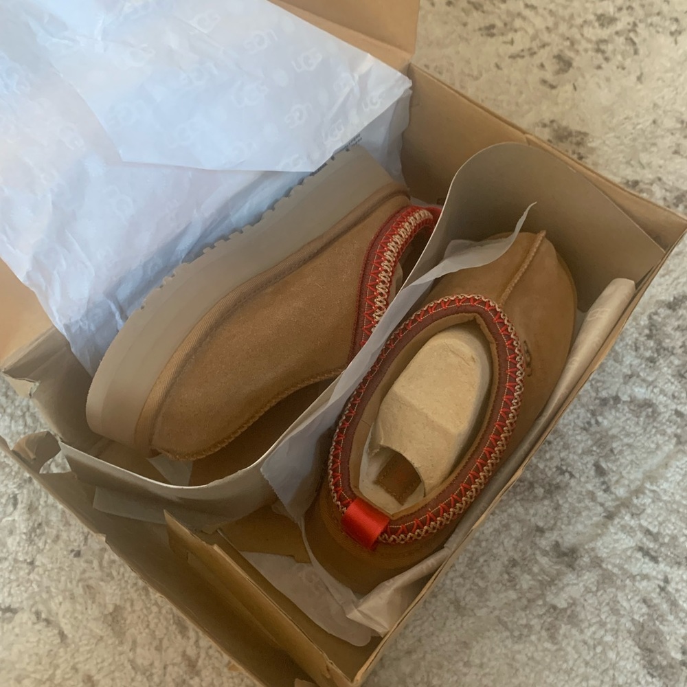 Ugg Tazz Platform Slides